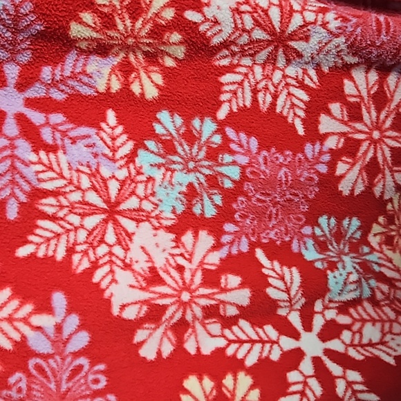 Pink K Snowflake Red Holiday Fleece PJ Pajama Set - Size Large - Picture 11 of 13